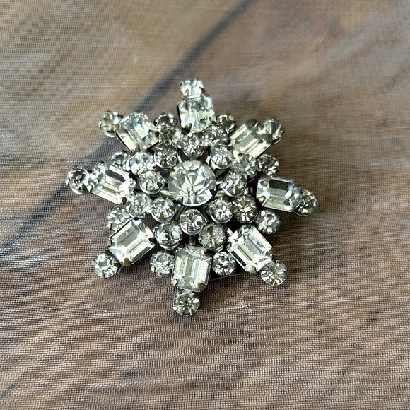 Vintage Silver Crystal Brooch - Picture 1 of 4